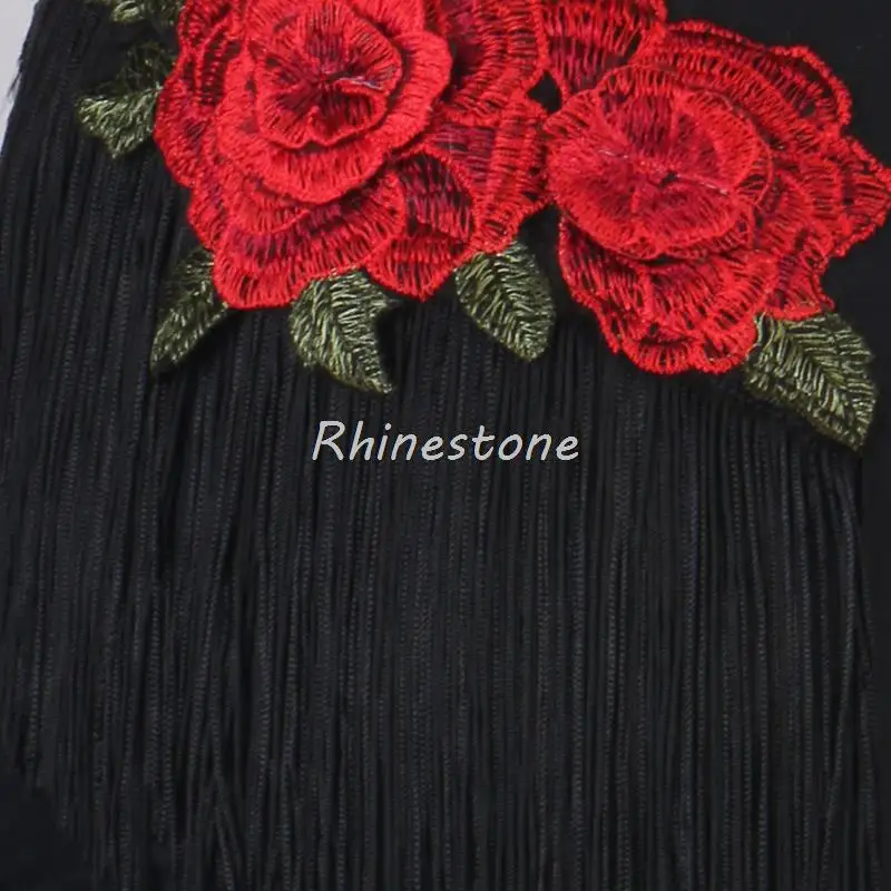 Современное новое национальное стандартное платье с V-образным вырезом