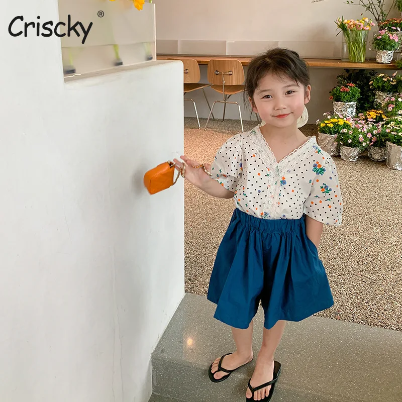

Criscky Girls' Shirts Summer 2022 New Korean Children Floral Shirt Short Sleeves Fashion V-neck Blouse Kid's Shirt Tops