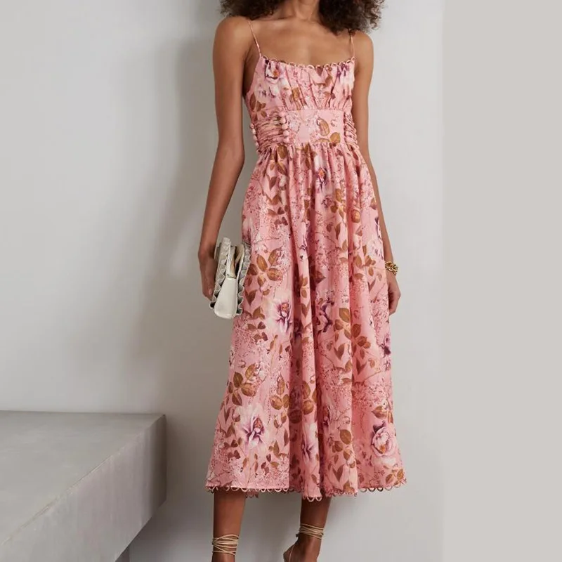 

Женское платье-карандаш с открытой спиной и цветочным принтом