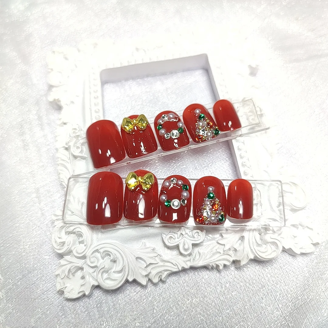 

24pcs/set False Nails With Glue Full Cover Short Round Head Gold Bow Fake Nail Patch Wearable Finished Nail With Designs Diamond