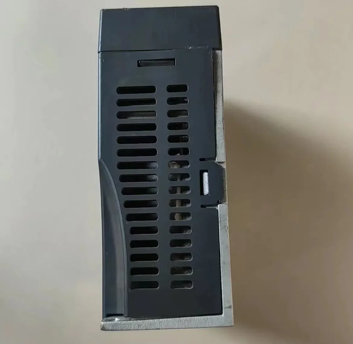 Б/у сервопривод ASD-B2-0421-B Delta B2 протестирован нормально 400 Вт.