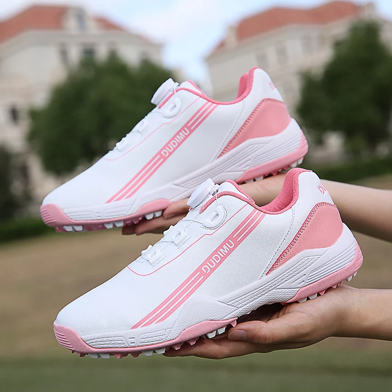 2022 New Couple Golf Shoes Women and Men Professional Waterproof Golf Sneakers Outdoor Comfort Non-slip Grass Walking Shoes Men