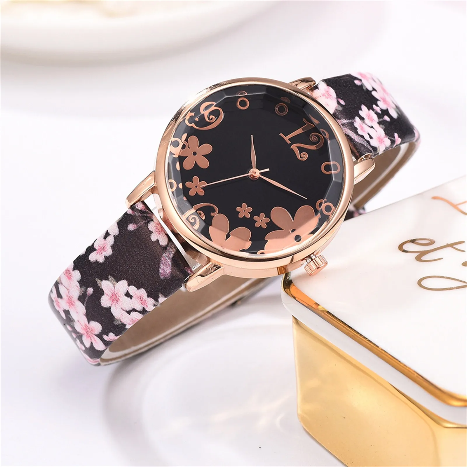 

And American Fashion Watch Ladies Printing European Trend Quartz Women's Watch Small Watch Women