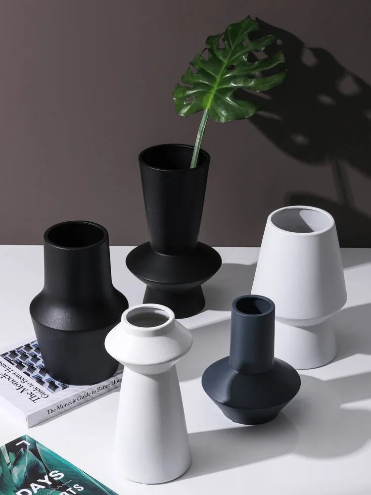 

Modern Black White Ceramic Vase Furnishings Art Home Livingroom Desktop Ornaments Crafts Hotel Store Club Accessories Decoration