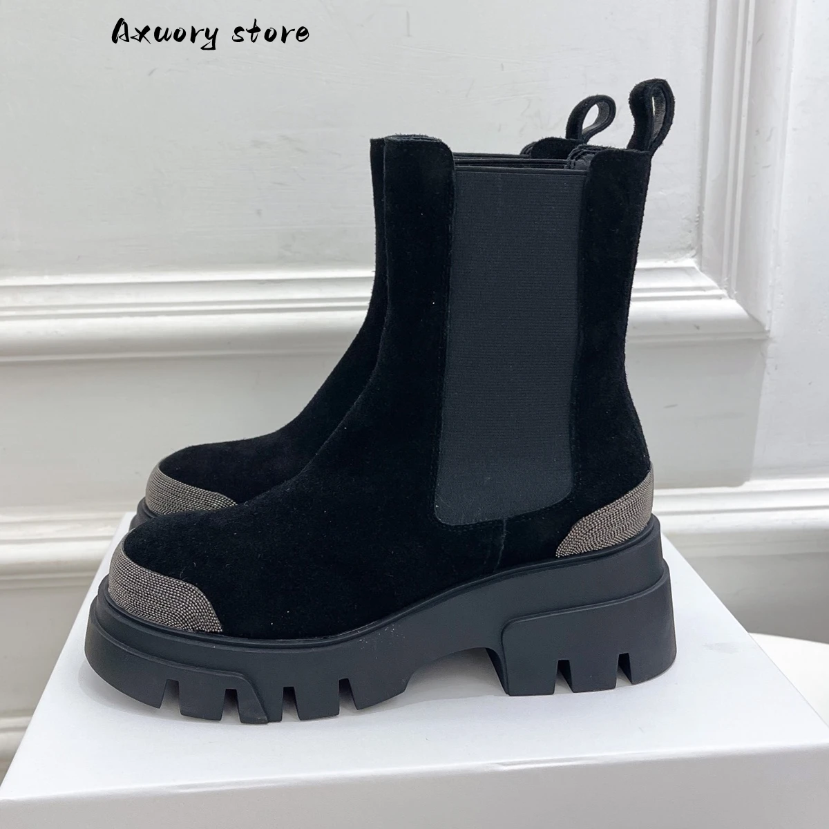 2023 New Motorcycle Boots Women Chain Decoration Round Toe Chelsea Boots Woman Flat Platform Shoes Casual