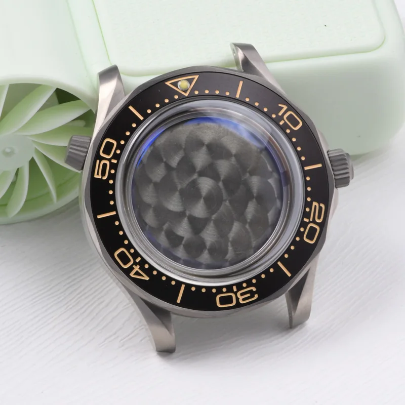 Фото Корпус часов Seamaster 007 из титана подходит для часов Seiko с сапфировым стеклом и люминесцентным покрытием, подходит для автоматических механизмов NH35/NH36, запчасти для часов. №1