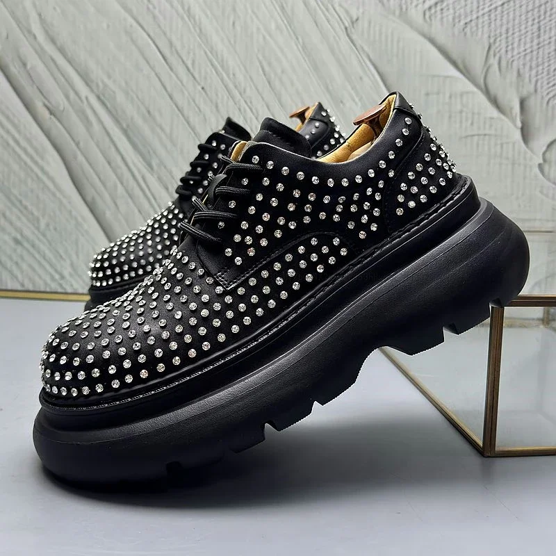 Мужские повседневные кожаные туфли со стразами и круглым носком на платформе с
