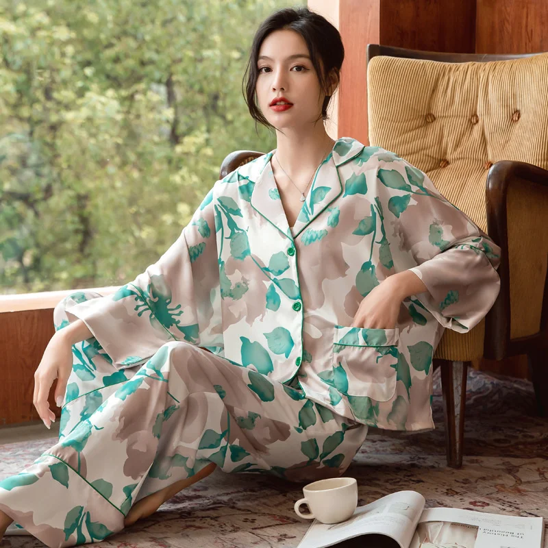 

2023 Spring And Autumn Women's Pyjama Ice Silk High-class Thin Style Pajamas Long-sleeved Suit Women's Home Clothes Set