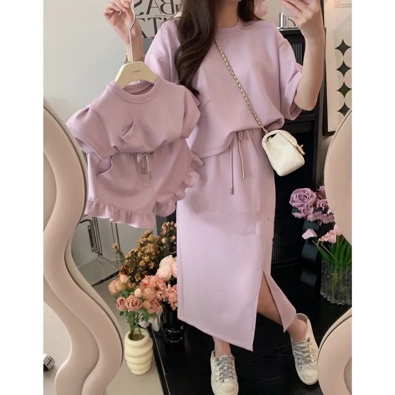 

Mom And Baby Girl Two Sets Outfit Mommy And Daughter Clothing Women Ladys 2 Peice Top And Skirt Parent-Child Matching Clothes