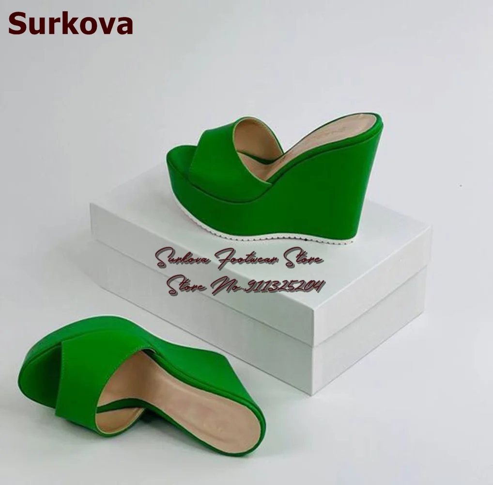 Туфли Surkova бежевые на танкетке туфли-лодочки с открытым носком обувь для ночного