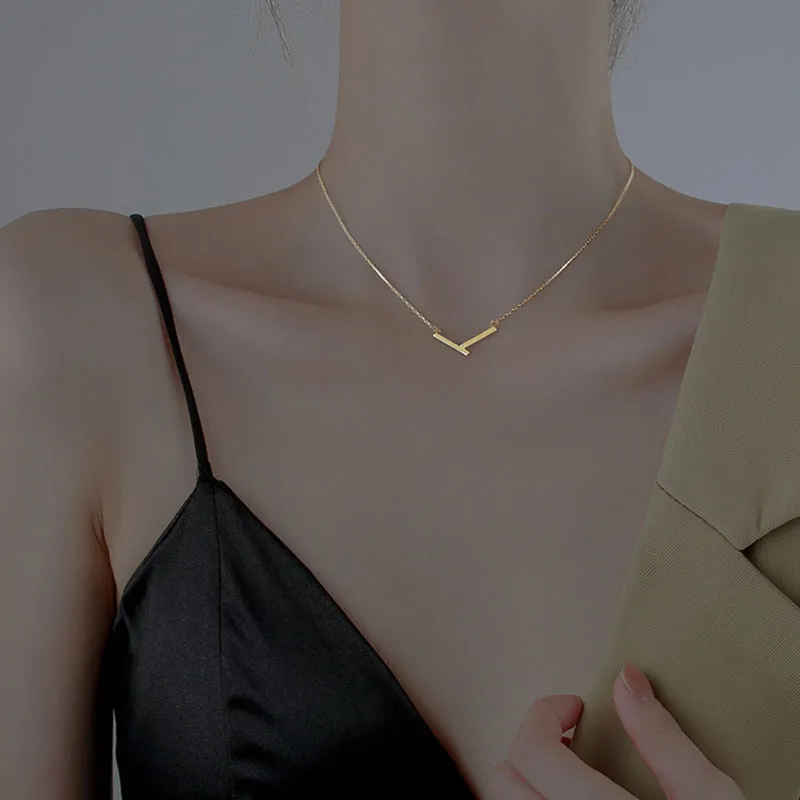 

Hot Sale 925 Sterling Silver Geometric Shape Necklace Linear Shape Pendant Choker Party Gifts Women's Fashion Jewelry