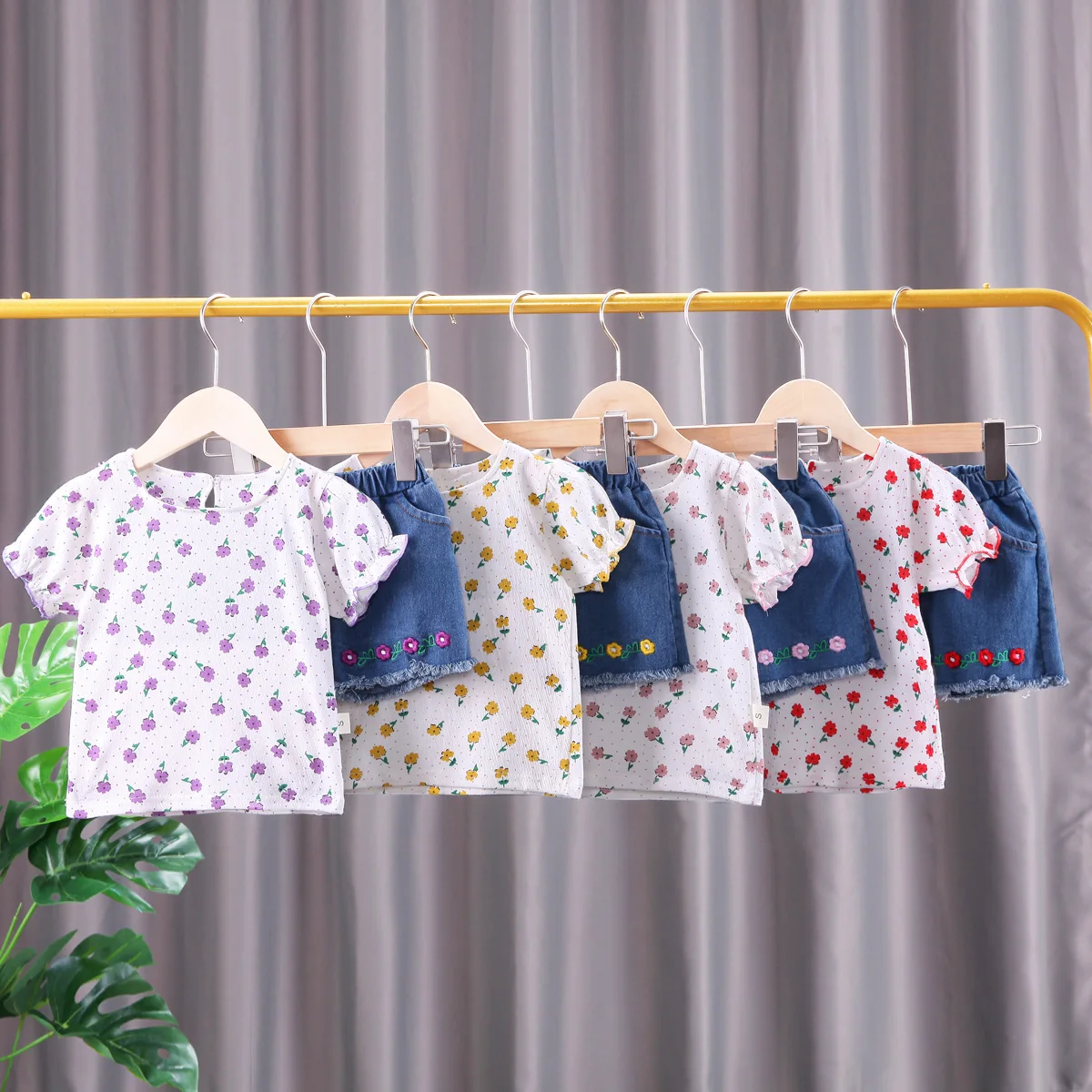 

Baby Summer Casual Girls Clothing Sets Fashion Flower Print Tops+Denim Shorts 2pcs Suit Children Sweet Clothes for Toddler Girls