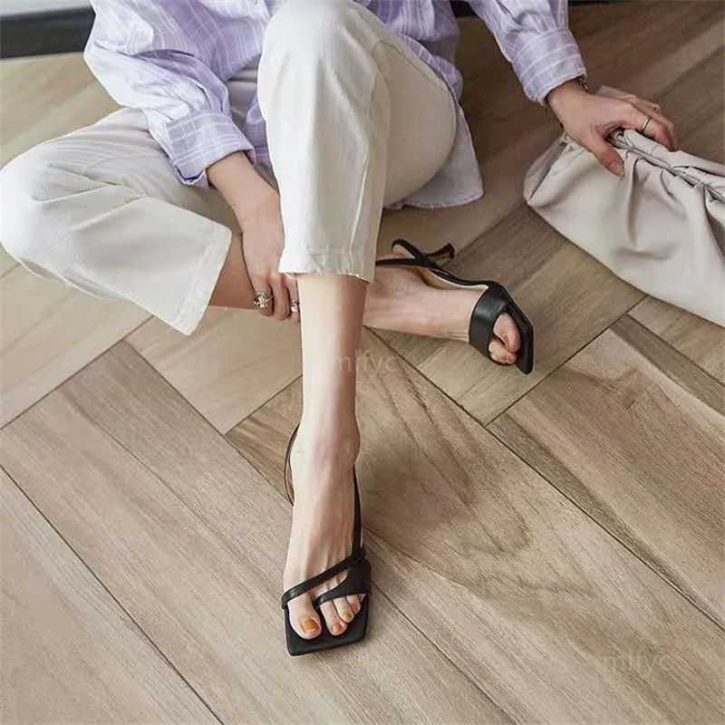 Женские Босоножки на каблуке-шпильке туфли с открытым носком среднем каблуке