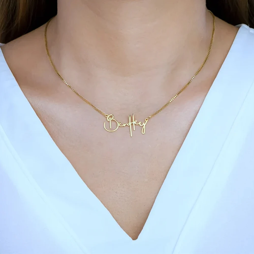 Women's Personalized Name Necklace Stainless Steel Jewelry Fashion Women's Necklace Box Chain Mother's Day Gift