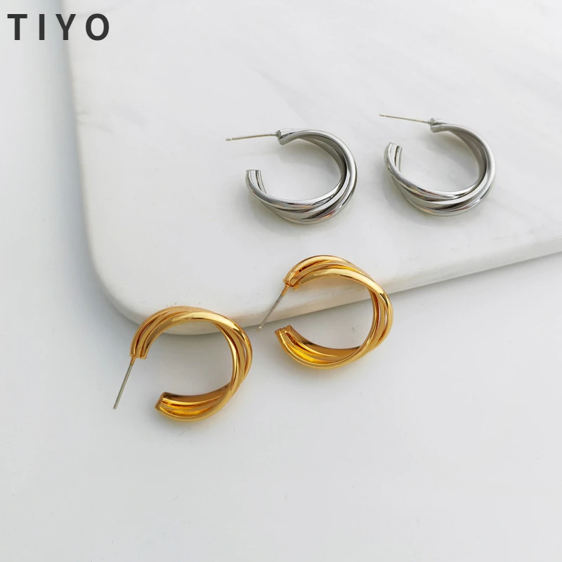 

Fashion Jewelry S925 needle Geometric Hoop Earrings Simply Design Metallic Golden Silvery Color Metal Earrings For pARTY gIFTS