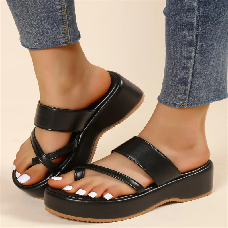 2023 New Summer Oversized Pullover Toe Slippers Women Outwear Round Toe Solid Sexy Thick Sole Fashion Women's Shoes