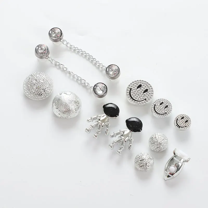 Hot Sale 12Pcs/Set Trendy Rhinestone Croc Charms Designer Diy Shoes Decaration Accessories Silver Astro Alien Metal Accessories