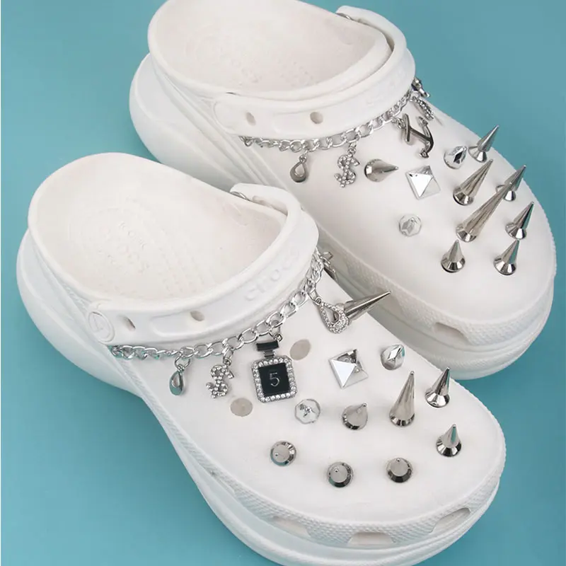 

Retro Rivets 24PCS Metal Shoe Charms Decoration Punk Spikes Studded Designer Shoe Accessories Buckle Women Girls Kids Croc Gifts