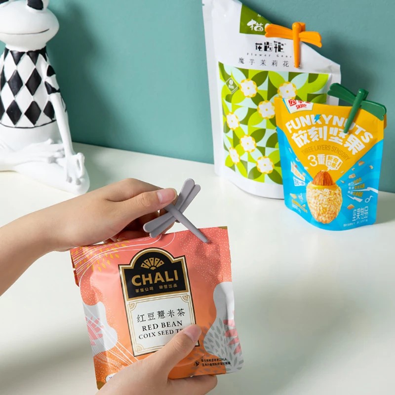 

4 шт., магнитные крючки-стрекозы для кухонных полотенец