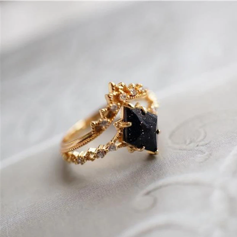 

Original New Vintage Court Style Lace Blue Crystal Micro Setting Diamond Stacking Ring Gold Plated Luxury Ladies Jewelry