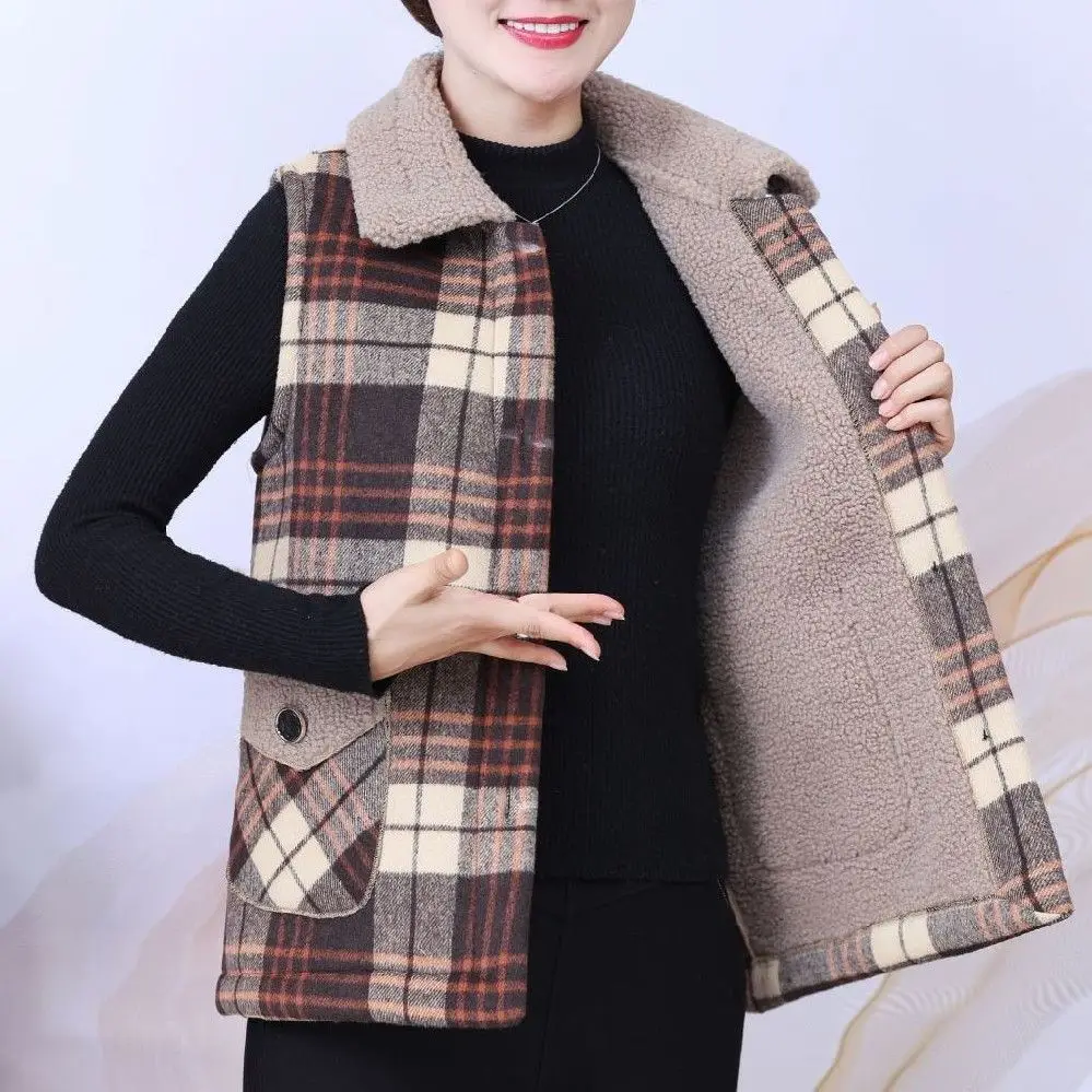 

New 2023 Autumn Faux Fur Women Warm Vest Jacket Sleeveless Female Lamb Wool Teddy Bear Waistcoat Casual Loose Outwears V114