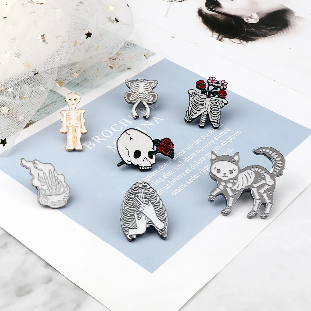 3-8 шт. броши с эмалью в виде Санта-Клауса |