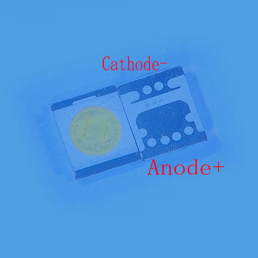 

SMD светодиоды 2835 3В 1Вт холодного белого цвета для подсветки