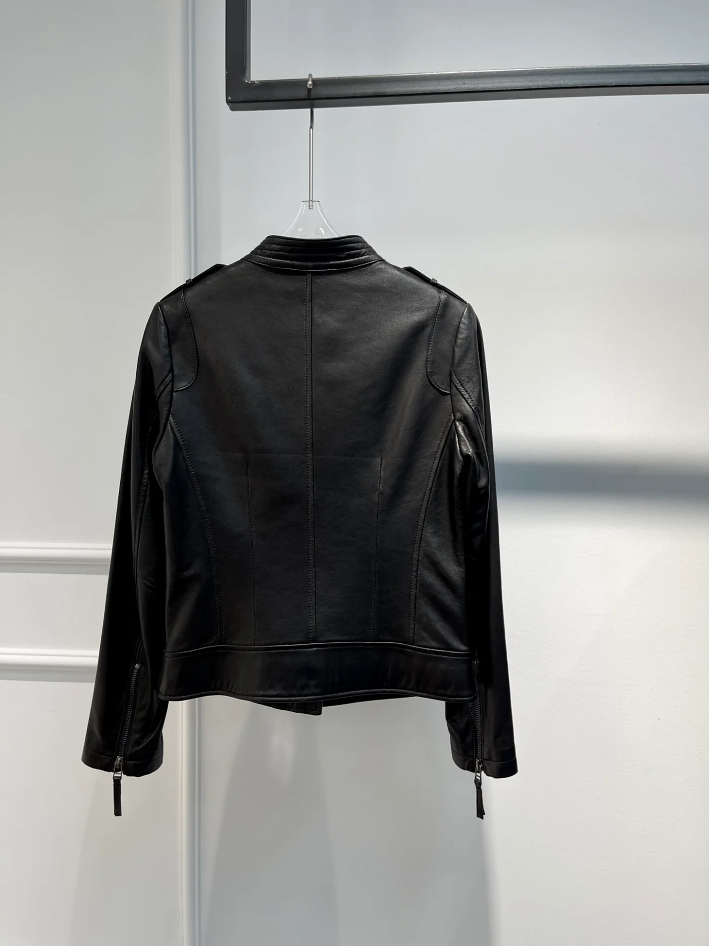 Hot Sale Motorcycle Leather Jacket Sheepskin Black Multi Zipper Design 2022 Autumn Winter Fashion Unisex Coat for Women