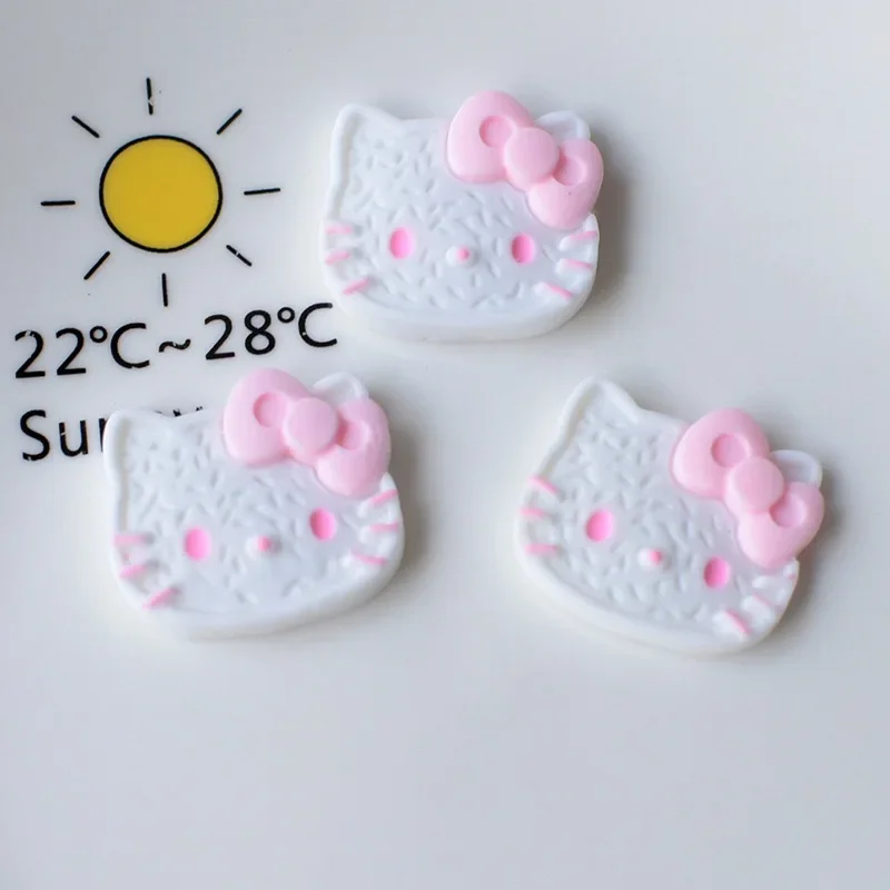 

Набор миниатюрных фигурок животных из полимера MINISO