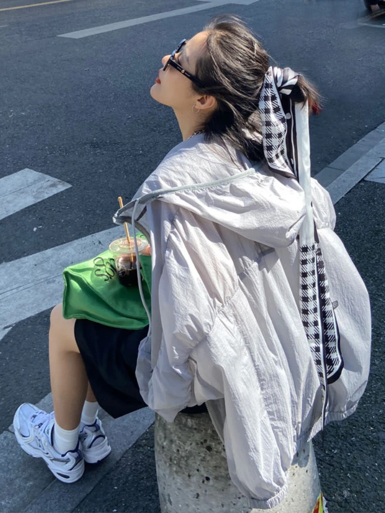 

Deeptown Vintage Streetwear Gray Zipper Jackets Women Korean Fashion Sun-proof Hooded Coat Summer Loose Casual Thin College Tops