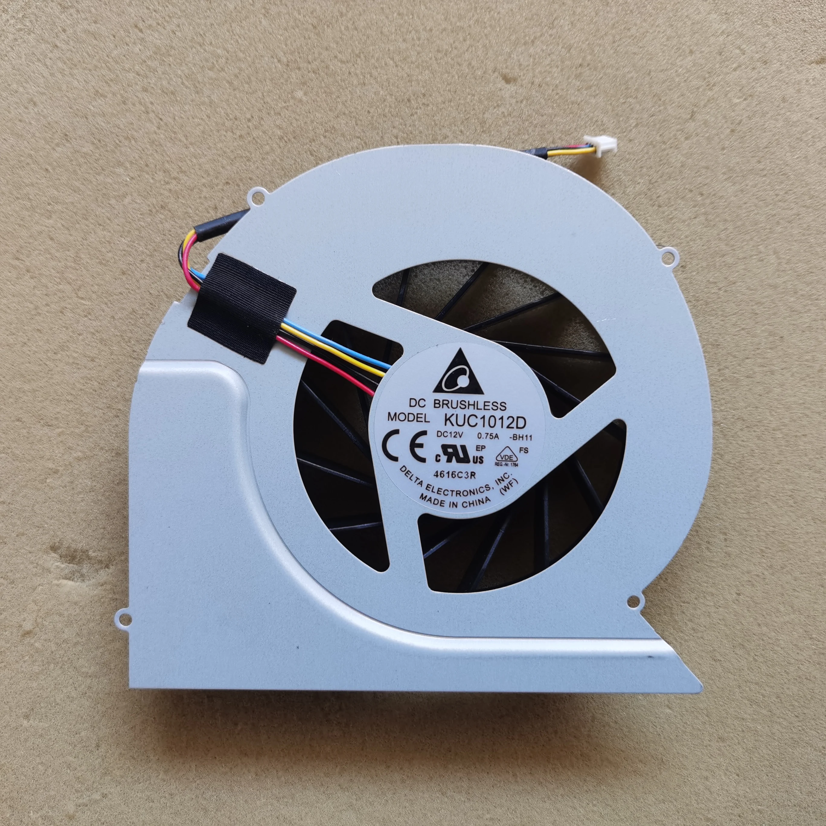 1 шт. новый вентилятор охлаждения процессора ноутбука с радиатором для Asus ET2013 ET2012EUKS KUC1012D BH11