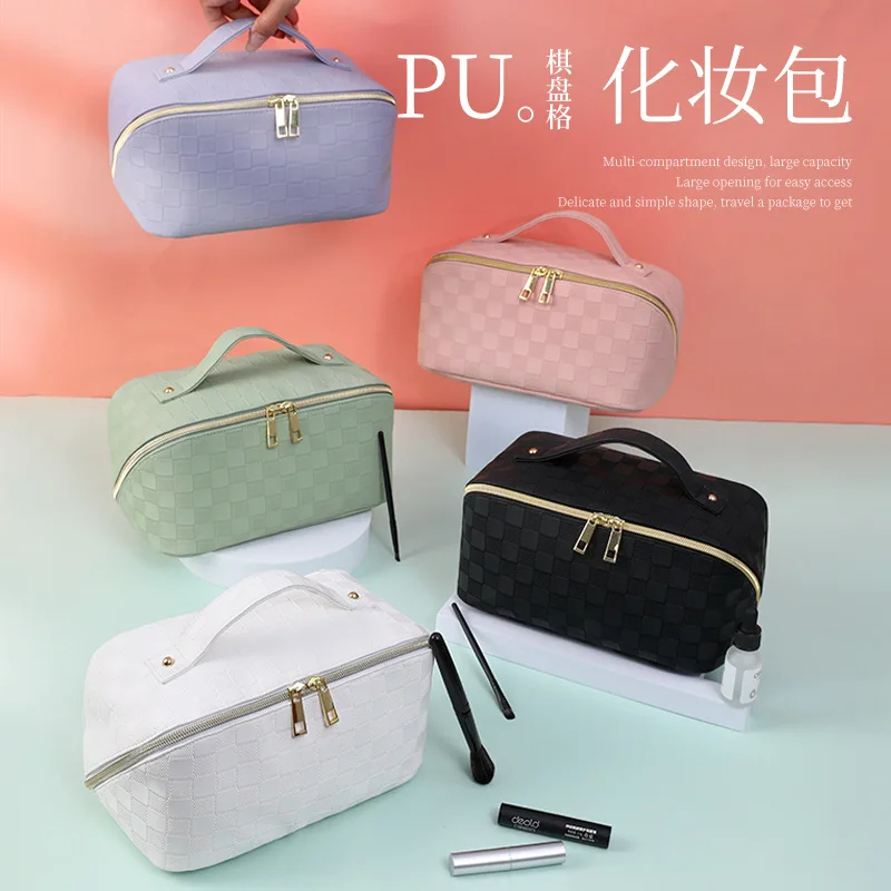 

New 2023 checkerboard advanced large-capacity carry-on wash bag travel portable cosmetic lipstick storage cosmetic bag hot sale