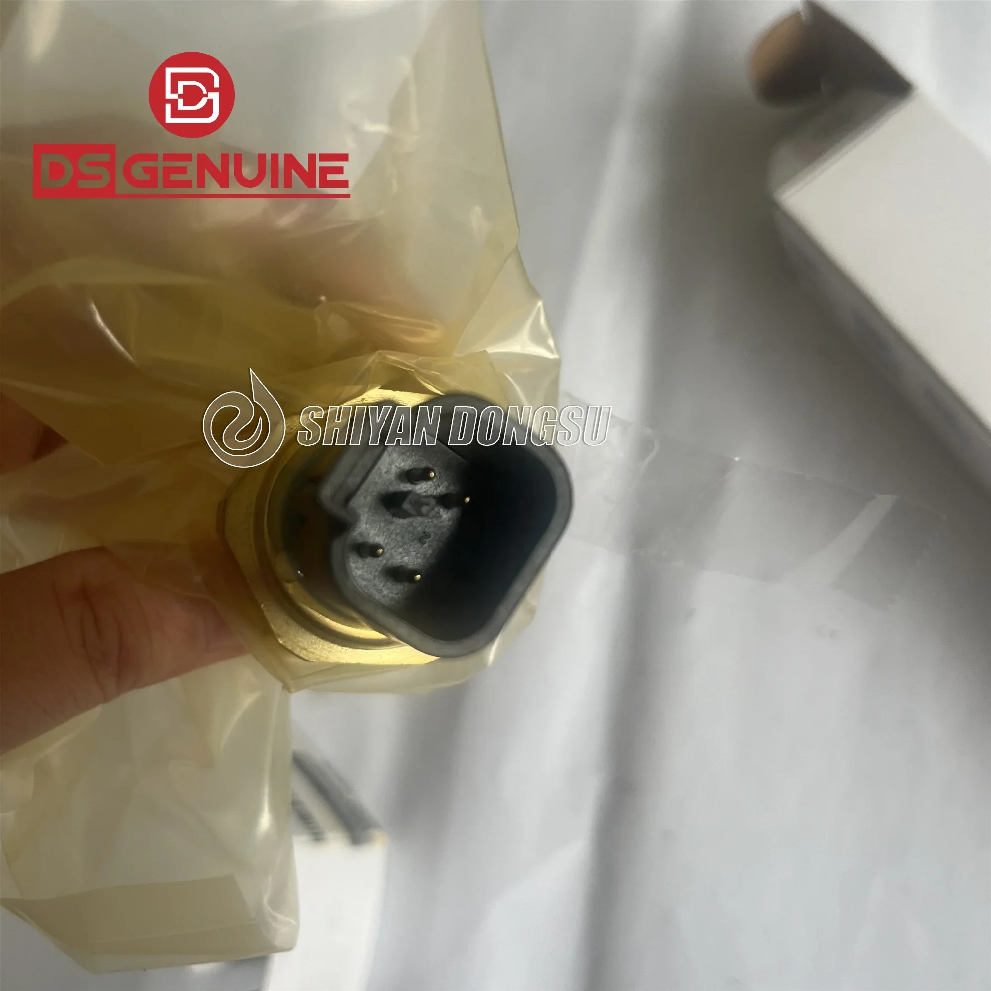 Датчик давления дизельного масла XCEC QSM11 ISM11 M11 4921477