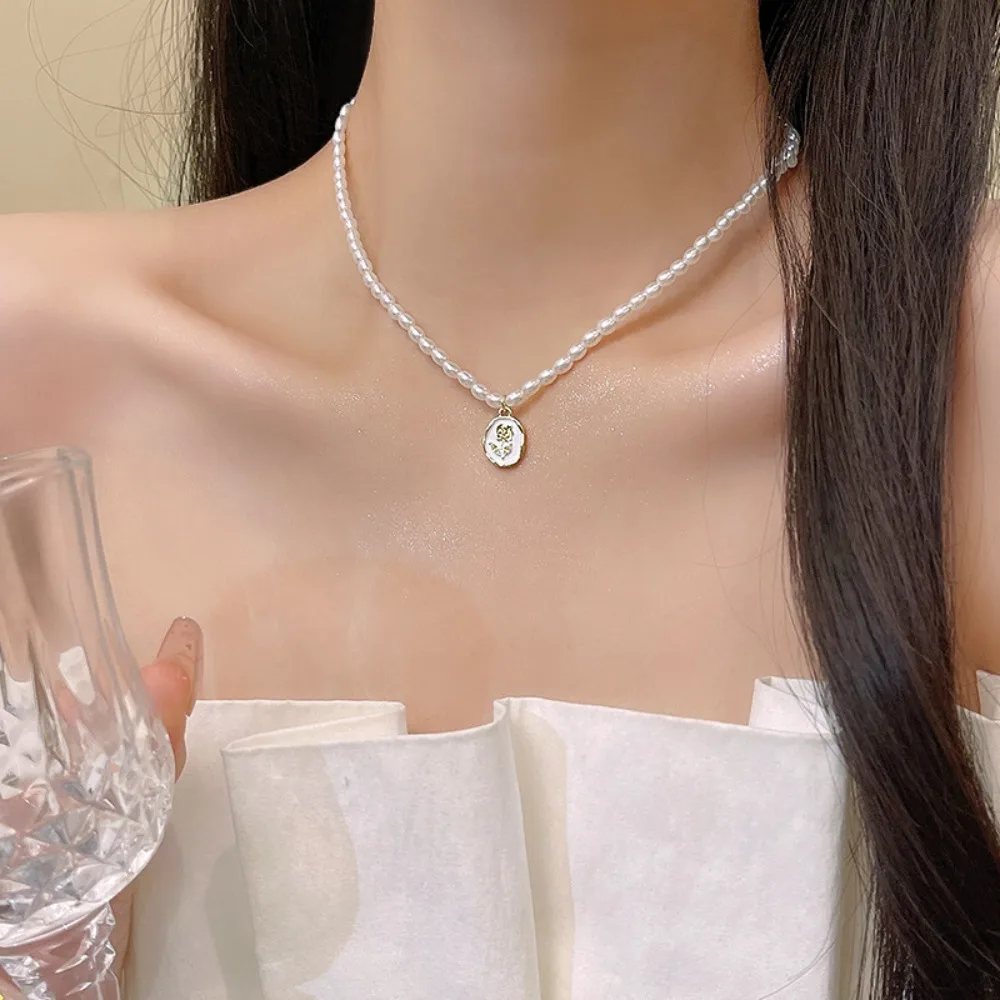 

Vintage Rose Drip Oil Pearl Necklace French Light Luxury High End Cocktail Party Versatile Y2K Accessory Necklace Gift