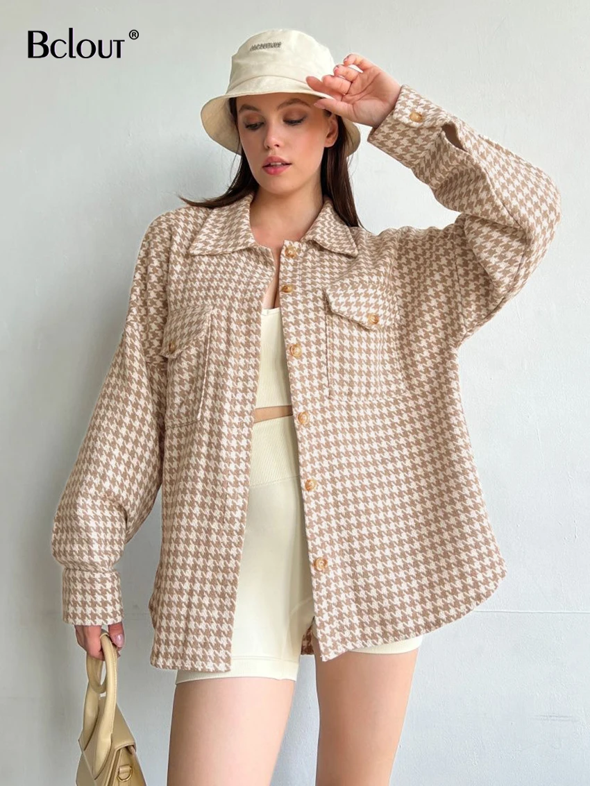 

Bclout Casual Khaki Plaid Blouses Women Winter Long Sleeve Warm Loose Shirts Fashion Pockets Party Flanne Blouses Female Vintage