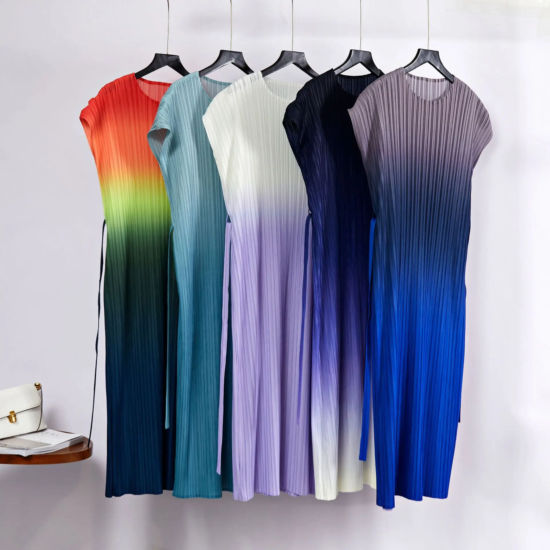 

Летнее свободное платье миди с градиентом, плиссированная прямая юбка