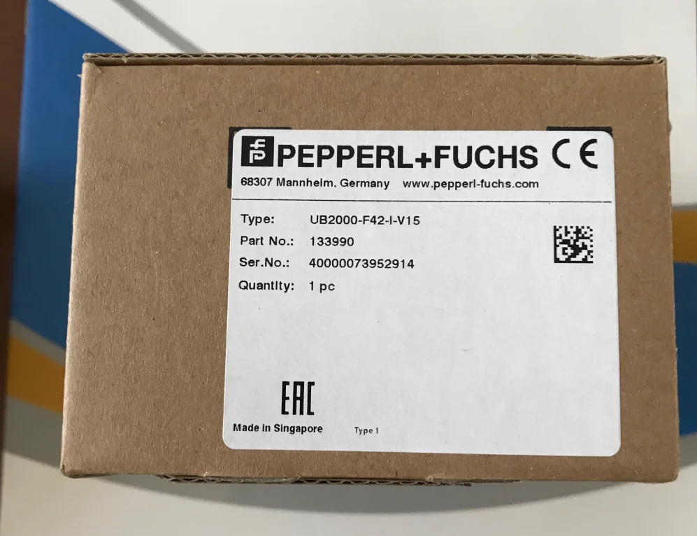 Зеркальные фотообои перечница и задние фонари