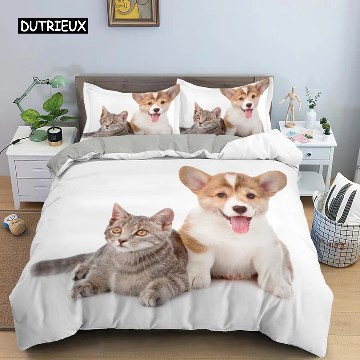

Комплект постельного белья из микрофибры с 3D рисунком собаки и кота