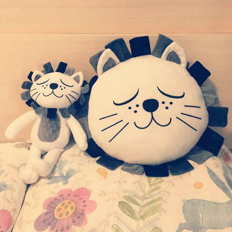 

40cm New Super Soft Kawaii Lion Cat Plush Pillow Cartoon Animal Lion Stuffed Doll Bed Cushion Gift
