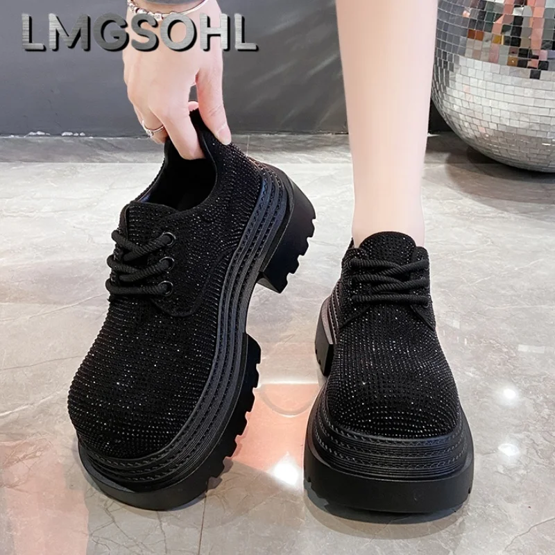 Женская обувь на плоской подошве с кристаллами новинка 2025 роскошные лоферы