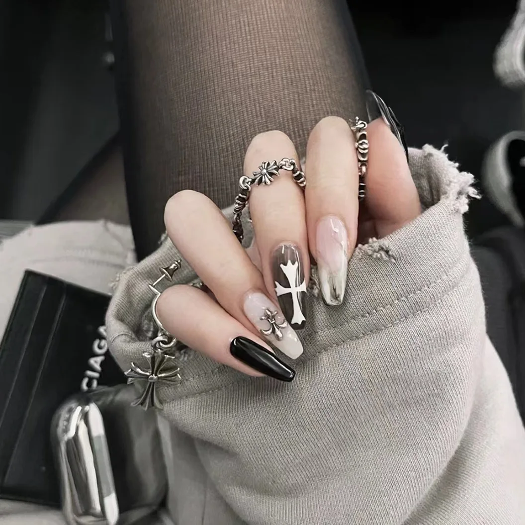 

Темные готические крутые накладные ногти для девушек Длинные многоразовые клейкие акриловые прессованные на палец ногти Ложные Nails Arts 24 шт.