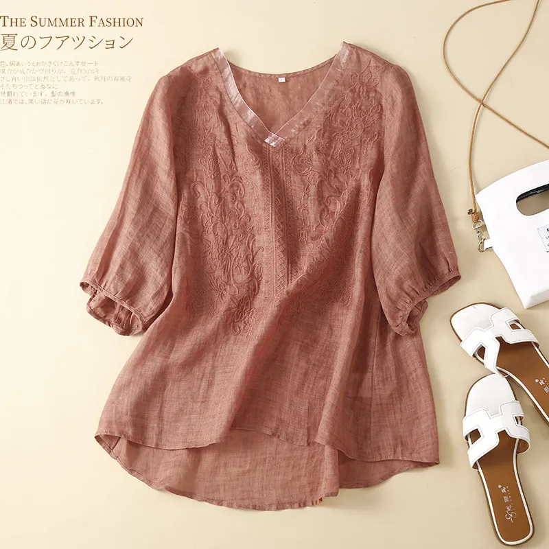

New Women T Shirt Summer Cotton Linen Loose Vintage Embroidery Blouses Fashion V Neck Patchwork Hafl Sleeve Basic Tshirt I322