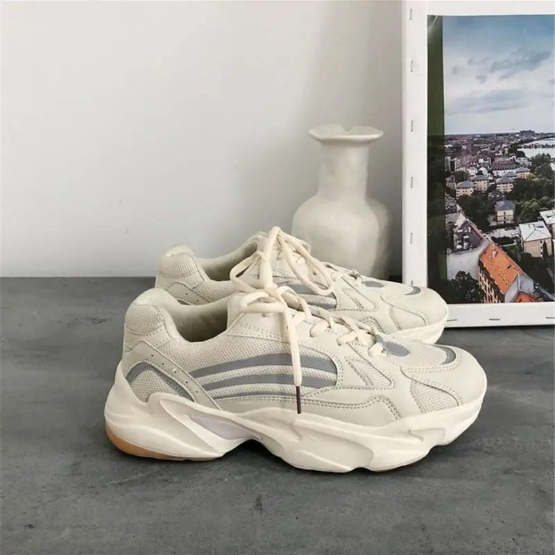 

Женские сетчатые кроссовки на платформе, белые дышащие спортивные туфли на толстой подошве, со шнуровкой, повседневная обувь больших разме...