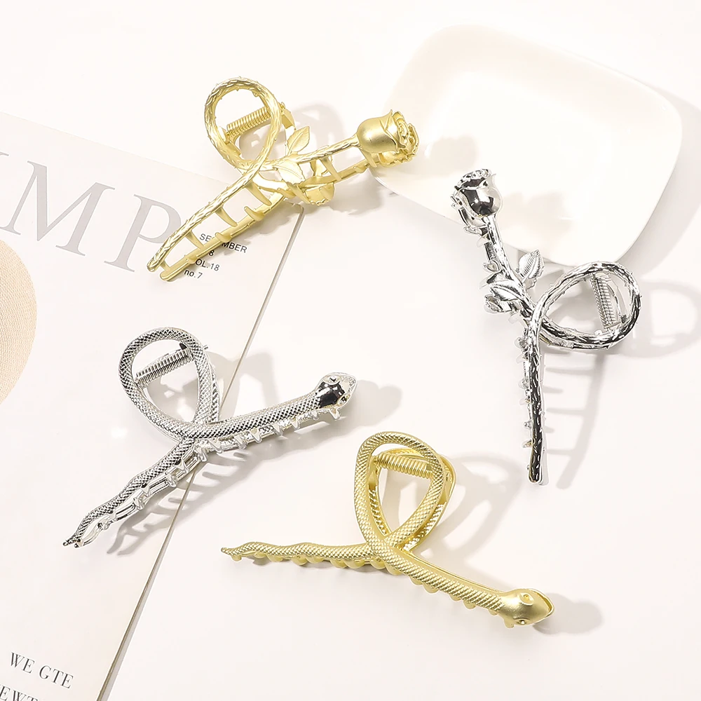 

Women Elegant Gold Hollow Shark Metal Hair Claw Hairpin Vintage Hair Clips Bath Crab Solid Hairpin Fashion Hair Accessories