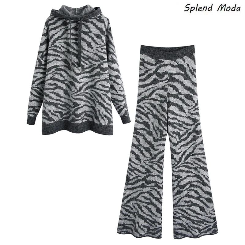 

Splend Moda Autumn Winter 2021 Fashion Vintage Casual Zebra Pattern Wool Blend Loose Sweater With Hood Knitted Pullover Women