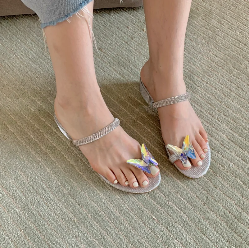 

4CM Med Heels Crystal Ladies Sandals Rhinestones Butterfly-knot Women Pumps Shoes Female Casual Outdoor Slippers Slides Big Size
