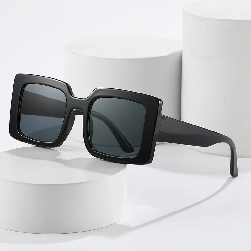 

2022 New Square Sunglasses European and American Fashion Trend Glasses Versatile Sunglasses Women