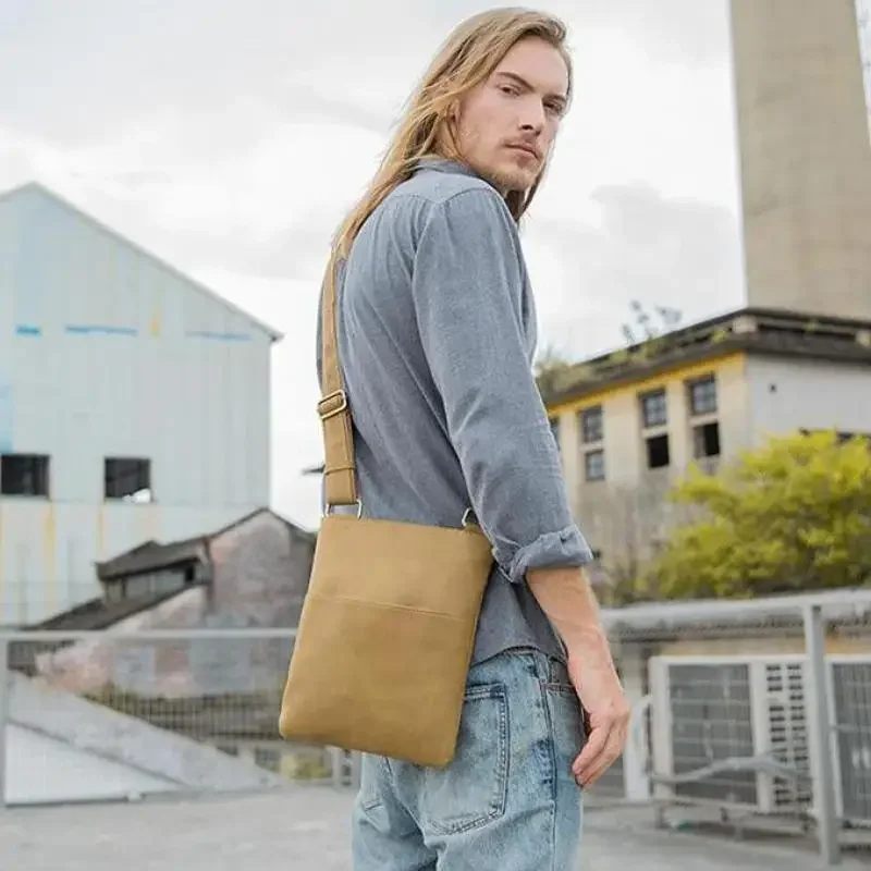 Рисунок 6 - Мужская сумка через плечо из натуральной