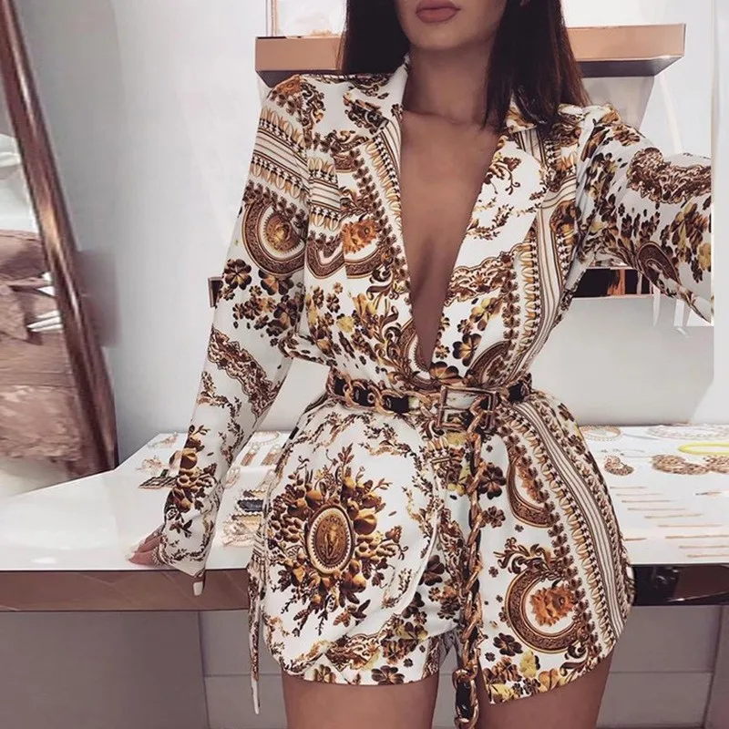 

Print V-Neck Long Sleeve Top & Elastic Waist Shorts Suit Set