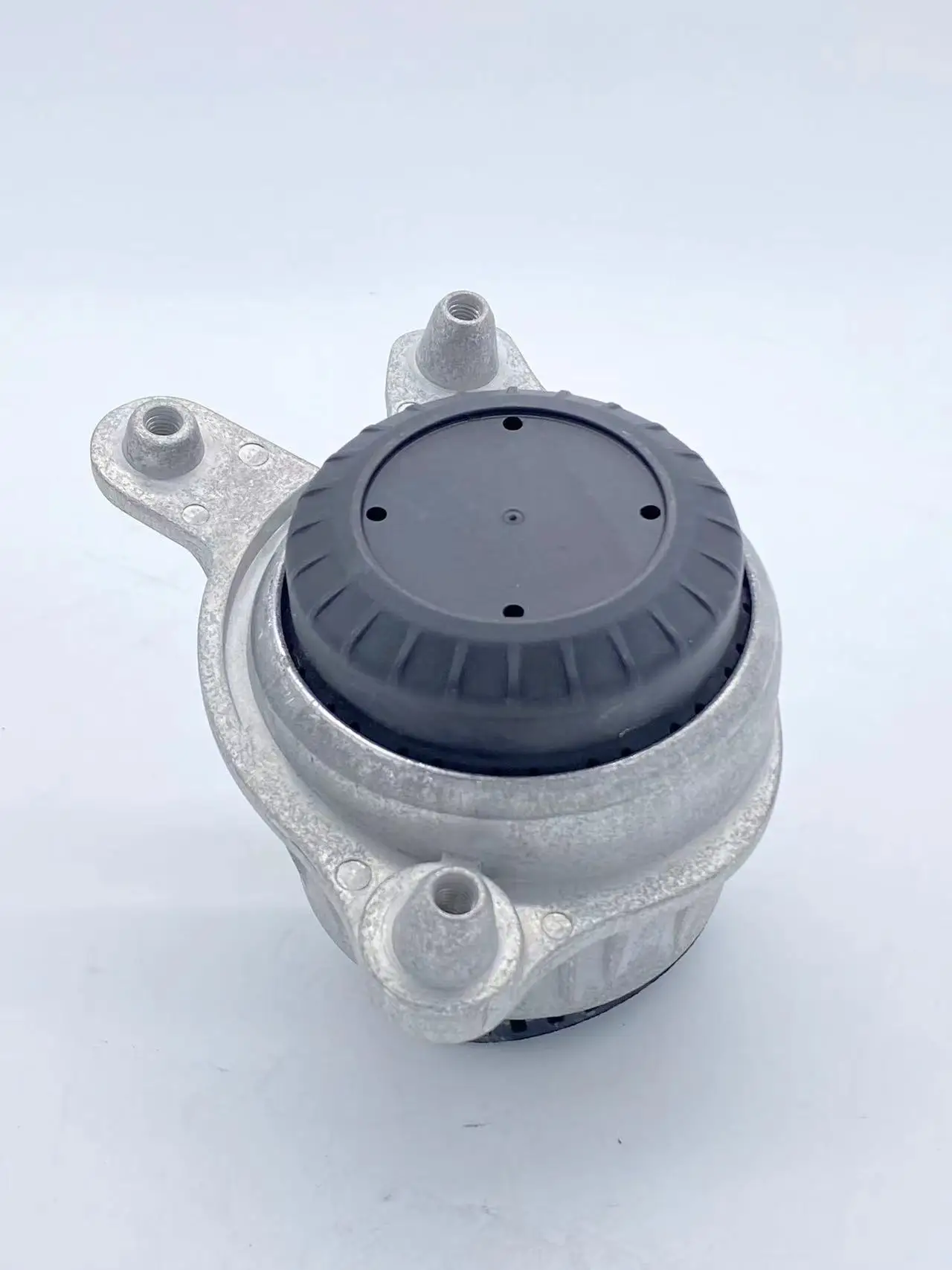 

FRONT RIGHT ENGINE FRAME MOUNT OEM A2052400300 for MERCEDES 2015 - 2020 C300 2.0L